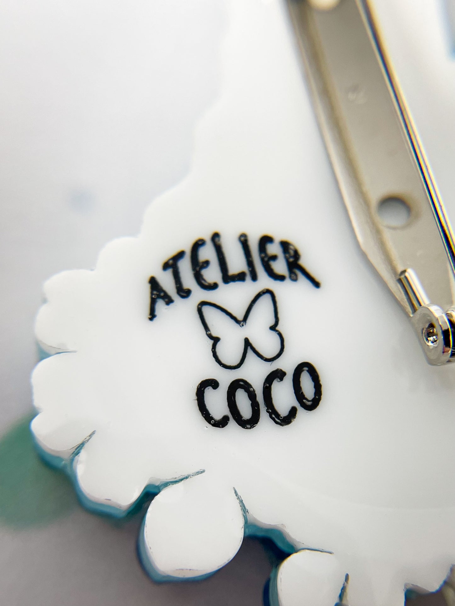 Hydrangea Ballerina Brooch (Blue)