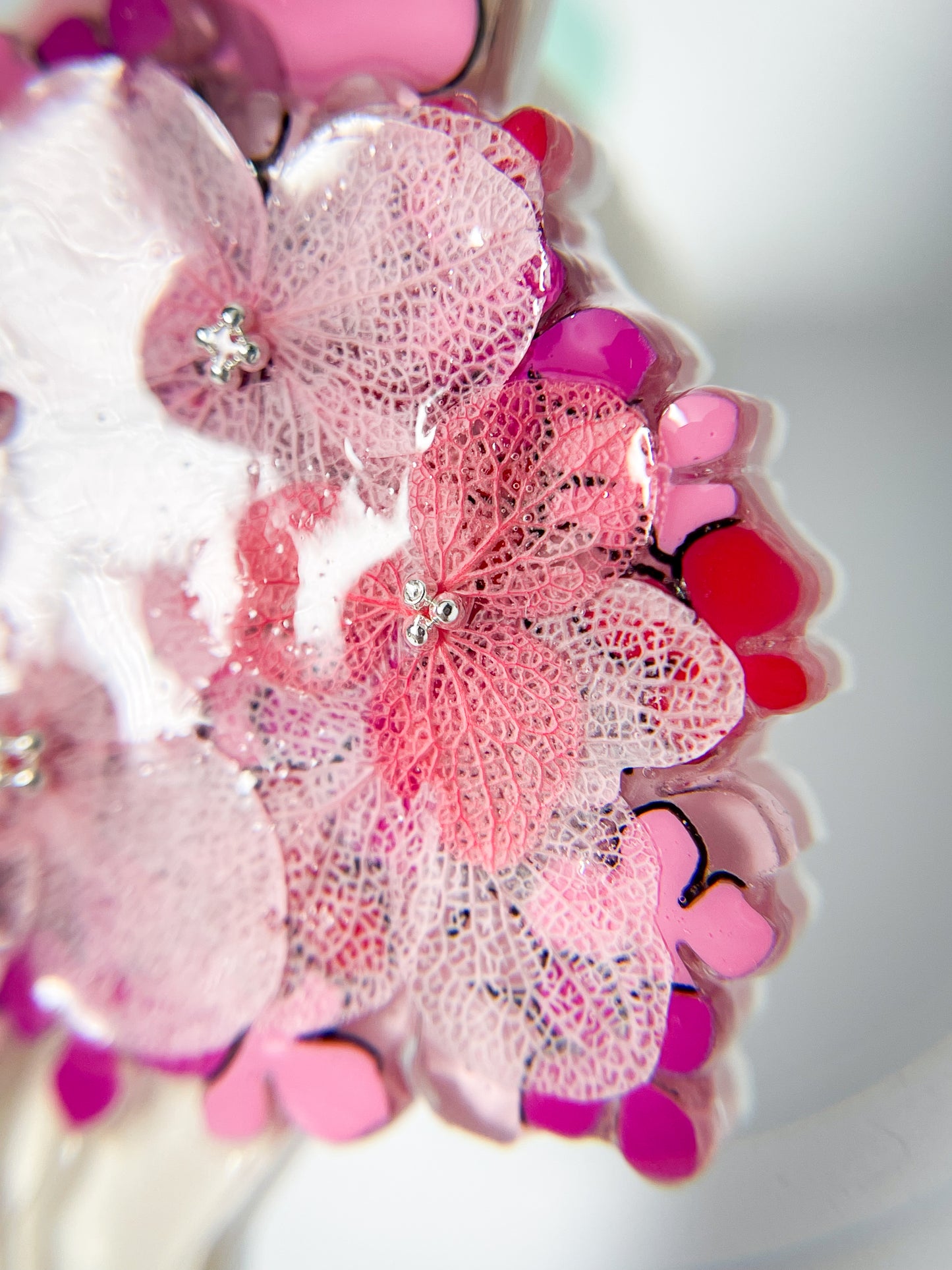 Hydrangea Ballerina Brooch (Pink)