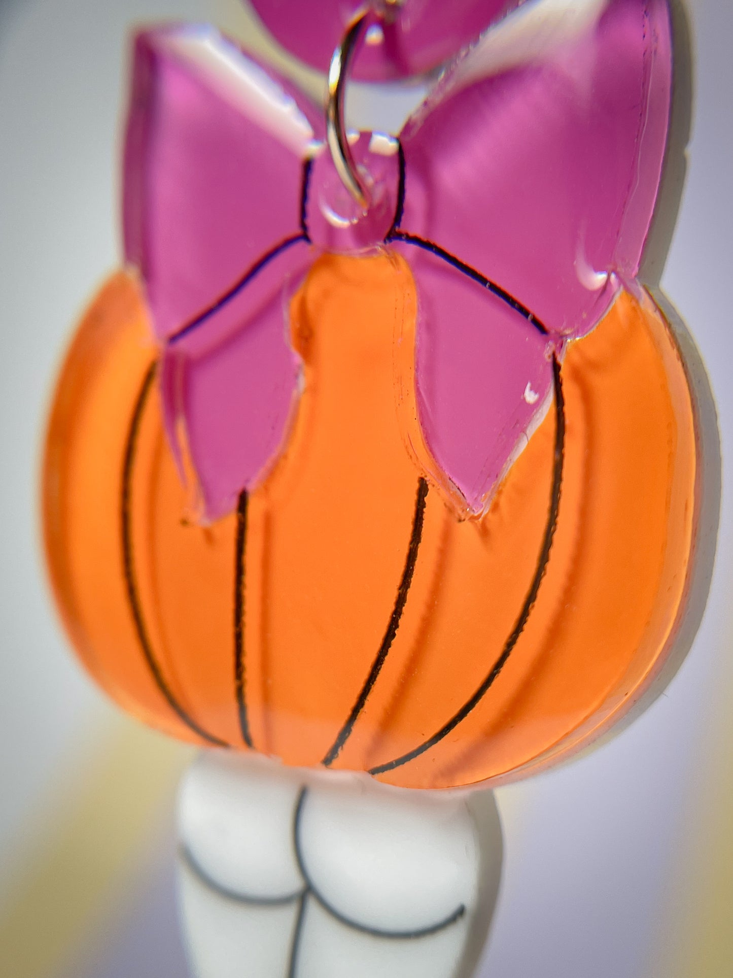 Bootylicious pumpkin drop earrings (Pink)