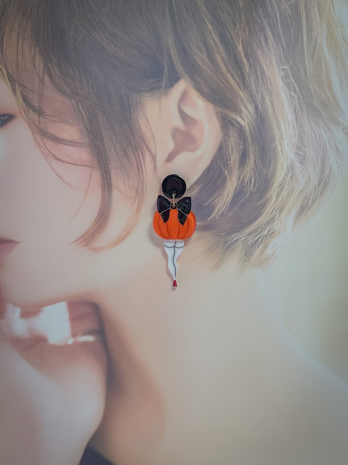 Bootylicious pumpkin drop earrings (Black)