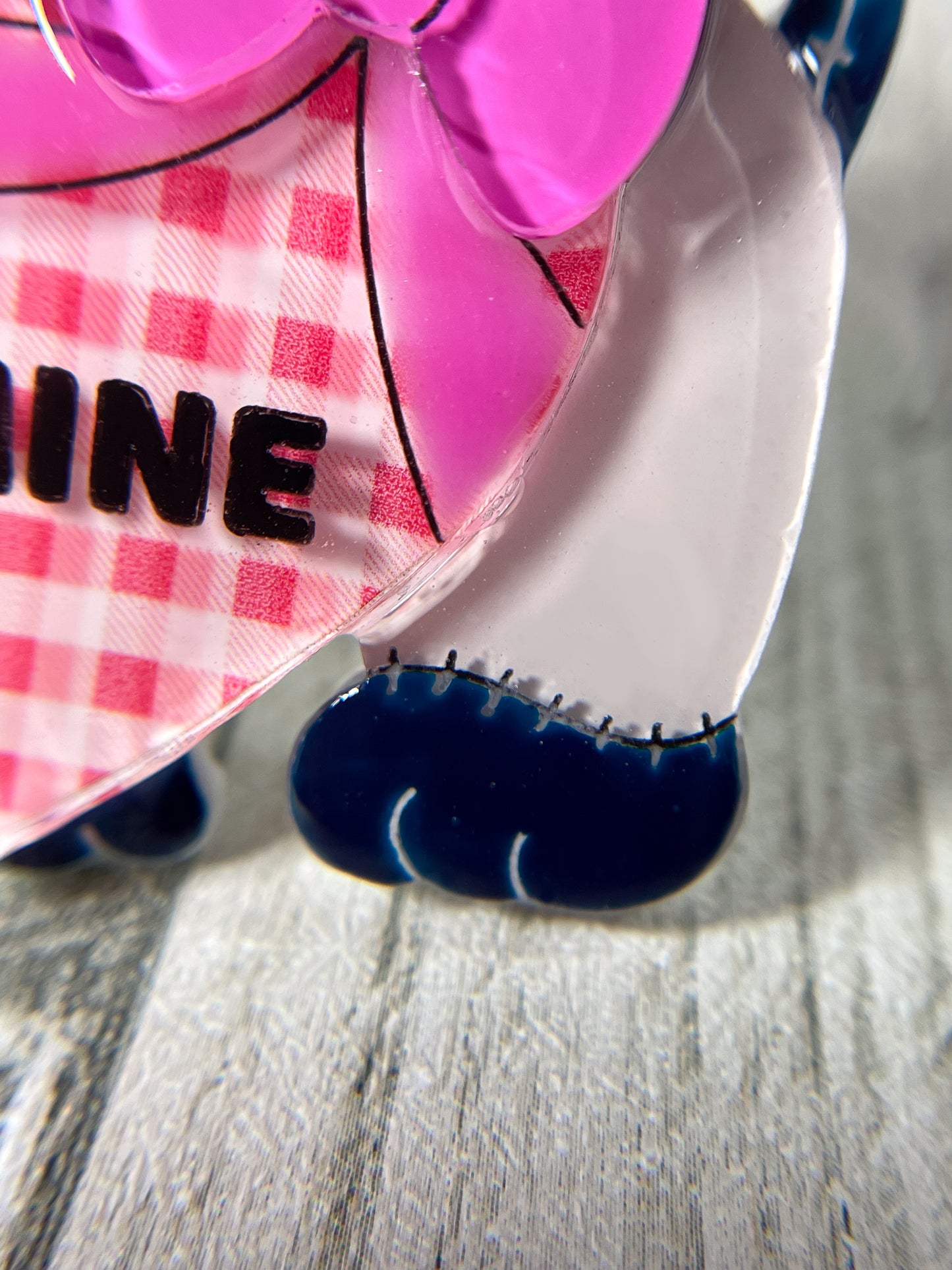 Stuffed Dog in Love Brooch (Checkered heart with Pink ribbon)