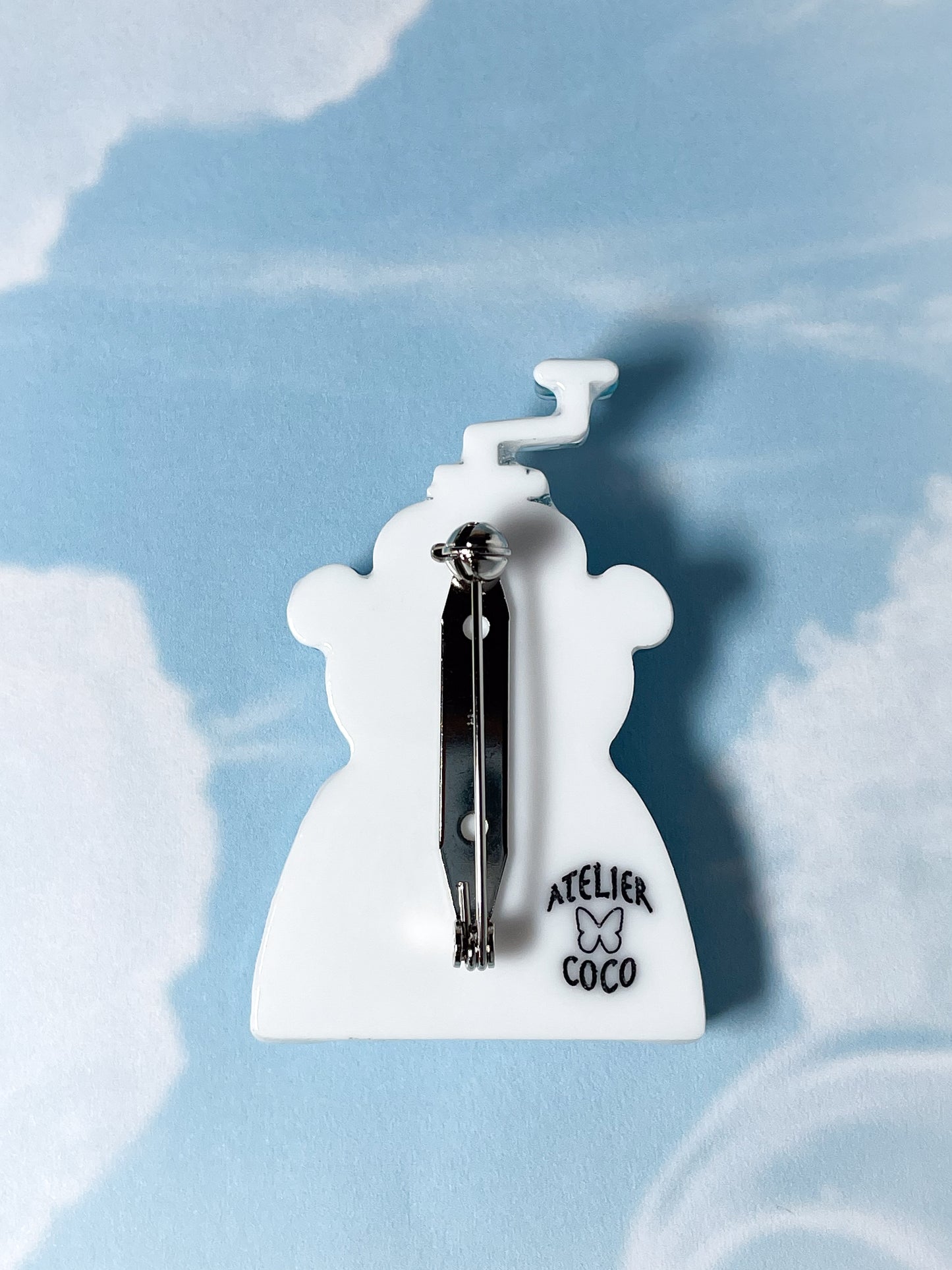 Bear Shaved Ice Machine Brooch (Hawaiian Blue)