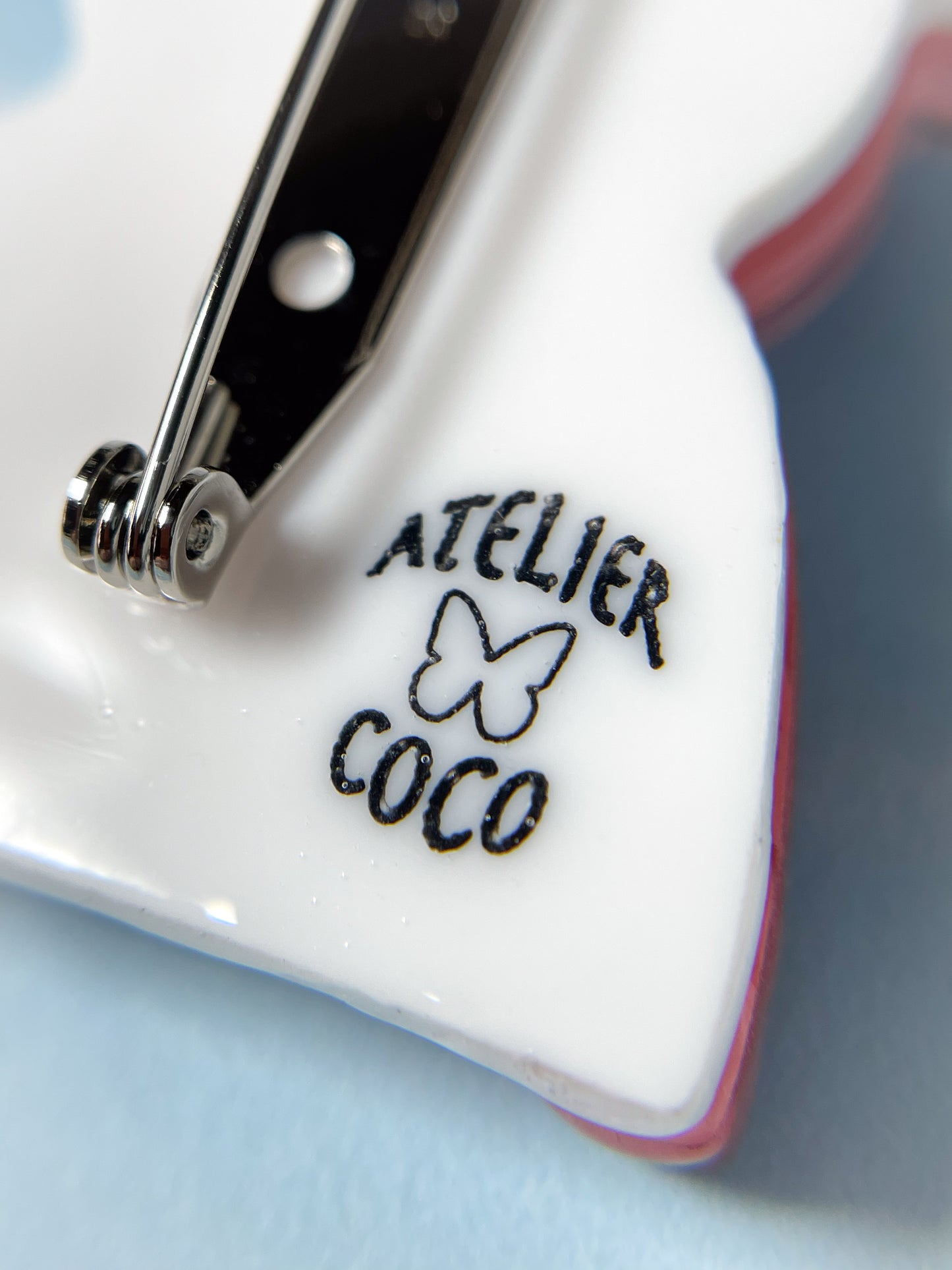 Bear Shaved Ice Machine Brooch (Strawberry)
