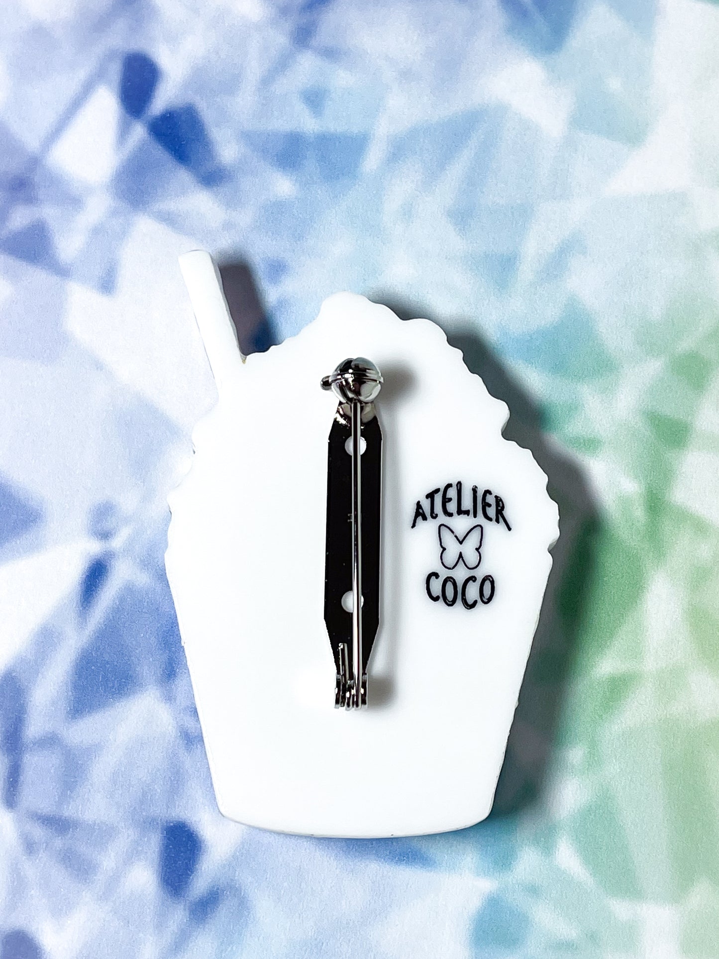 Shaved Ice Brooch (with Arctic Animals)