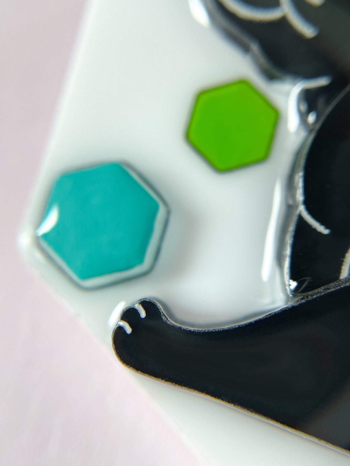 Bee Kind Brooch (Black pug)