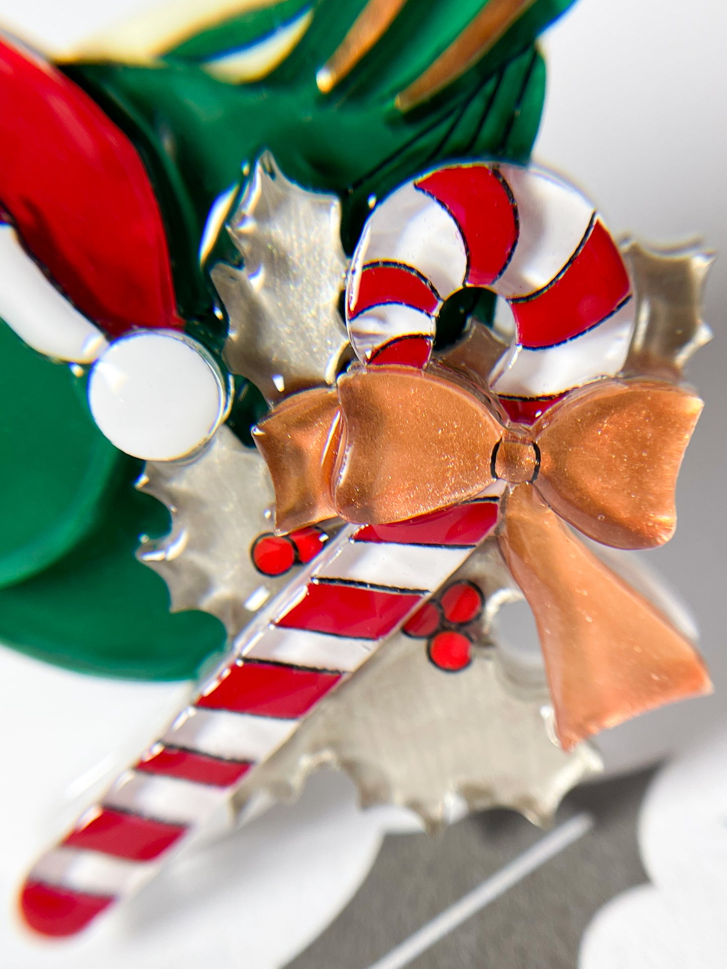 Christmas version of Japanese white-eye bird brooch (Green)