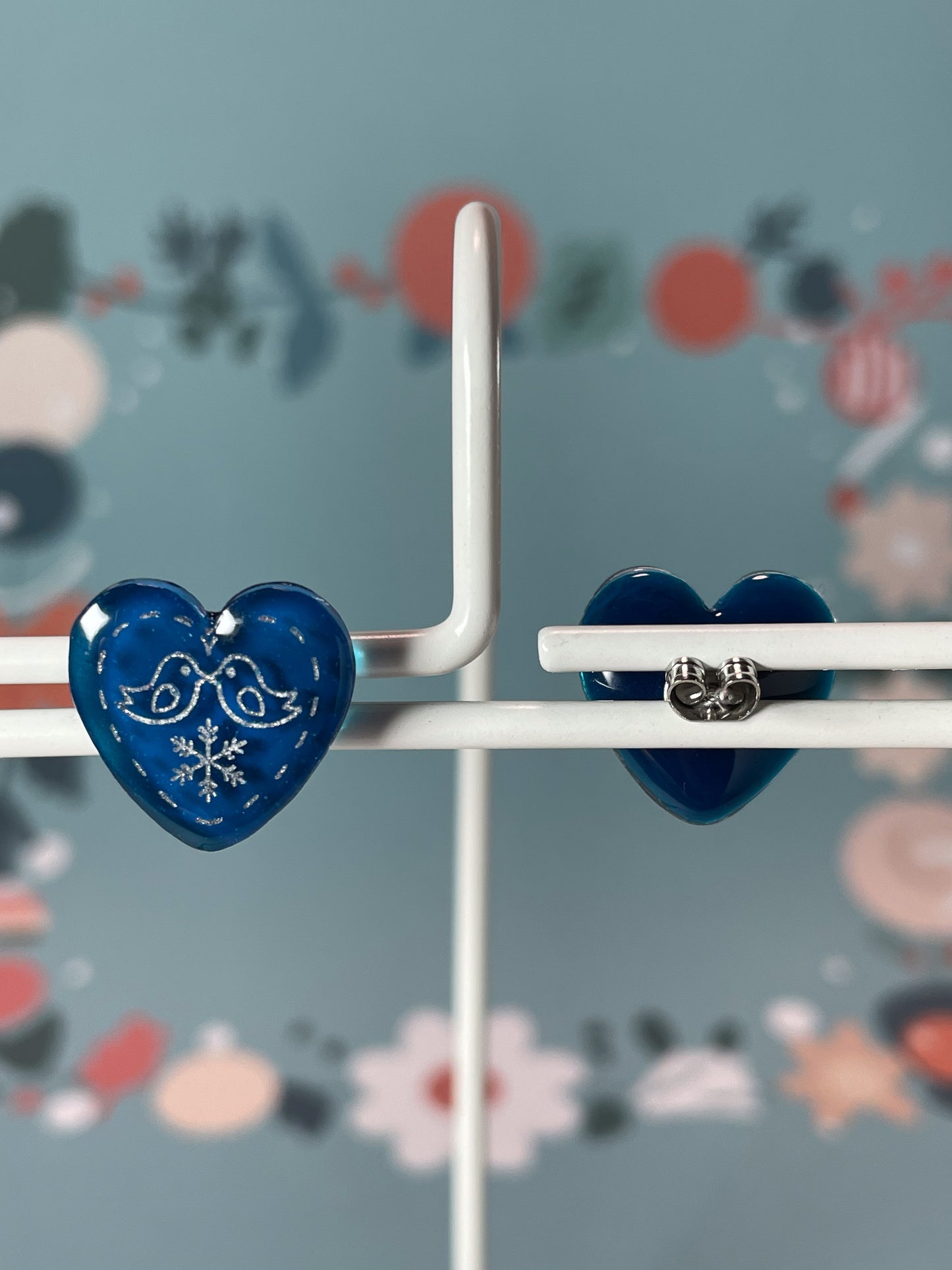 Kissing birds stud earrings (Navy blue)