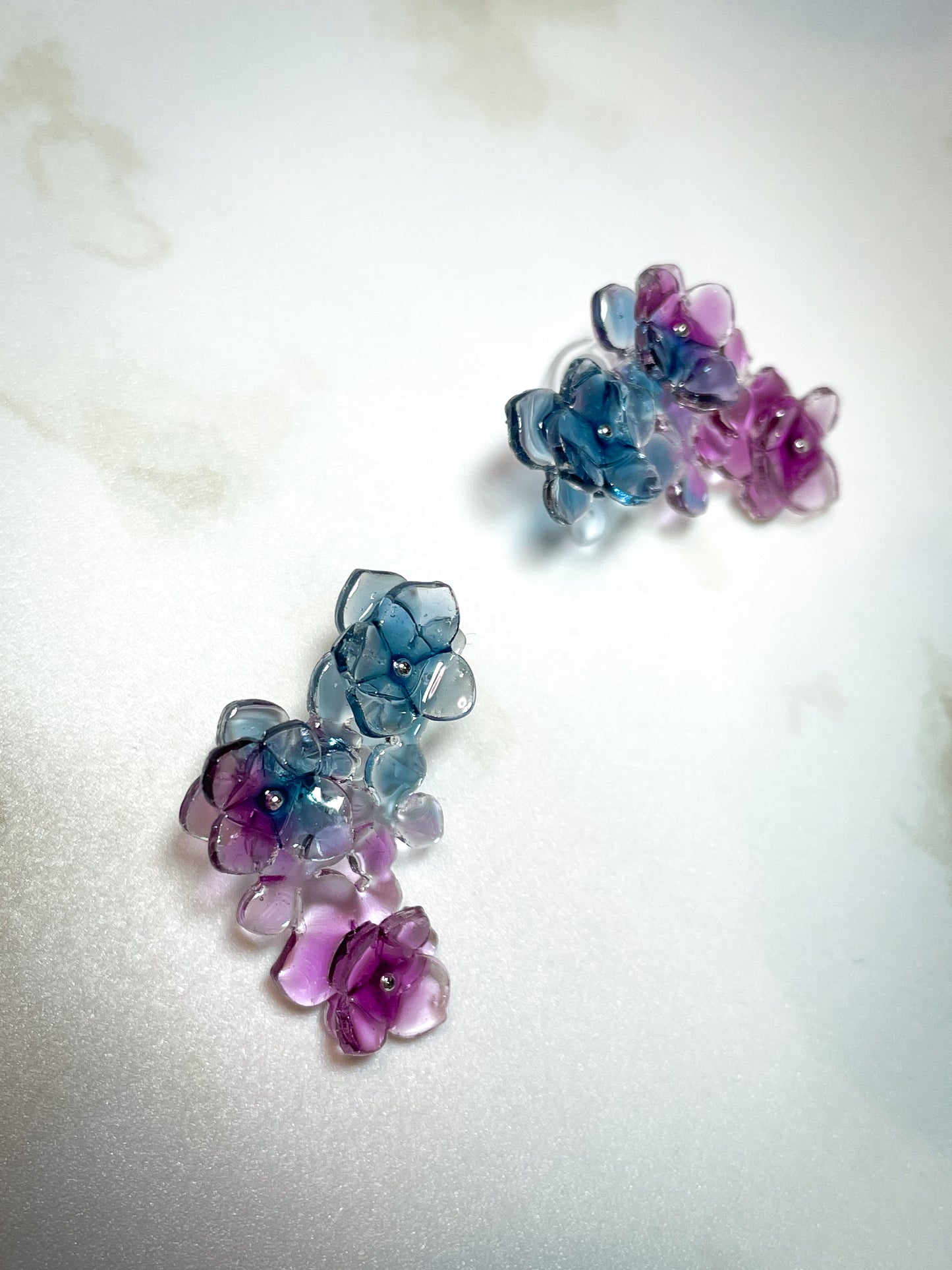 Hydrangea ear cuffs (Bluish-purple)
