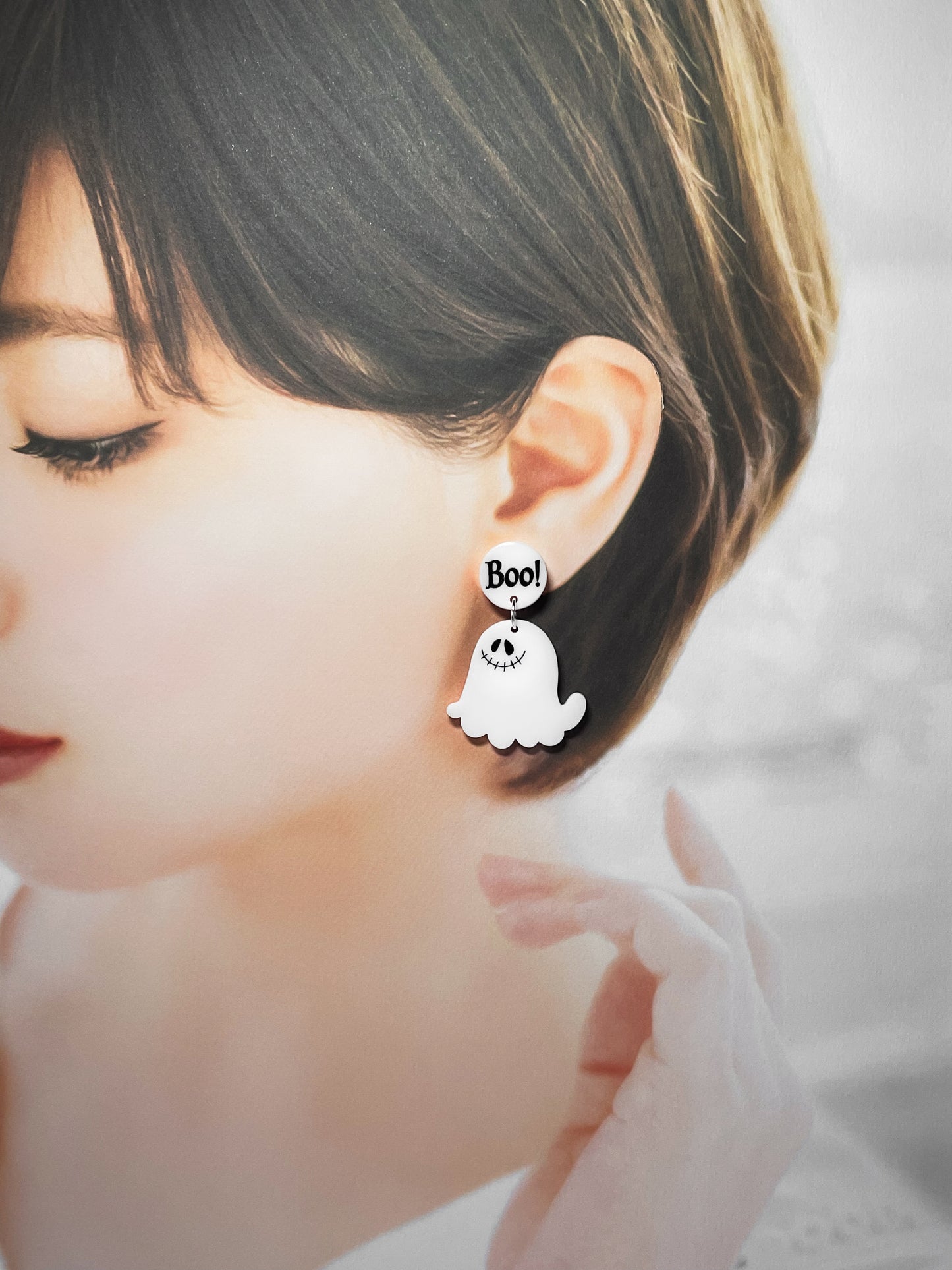 Boo! Ghost drop earrings (asymmetry)