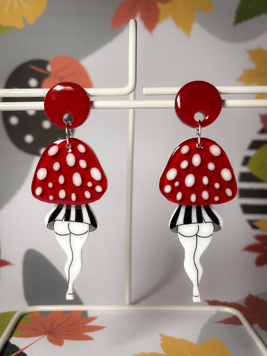 Butt mushroom drop earrings