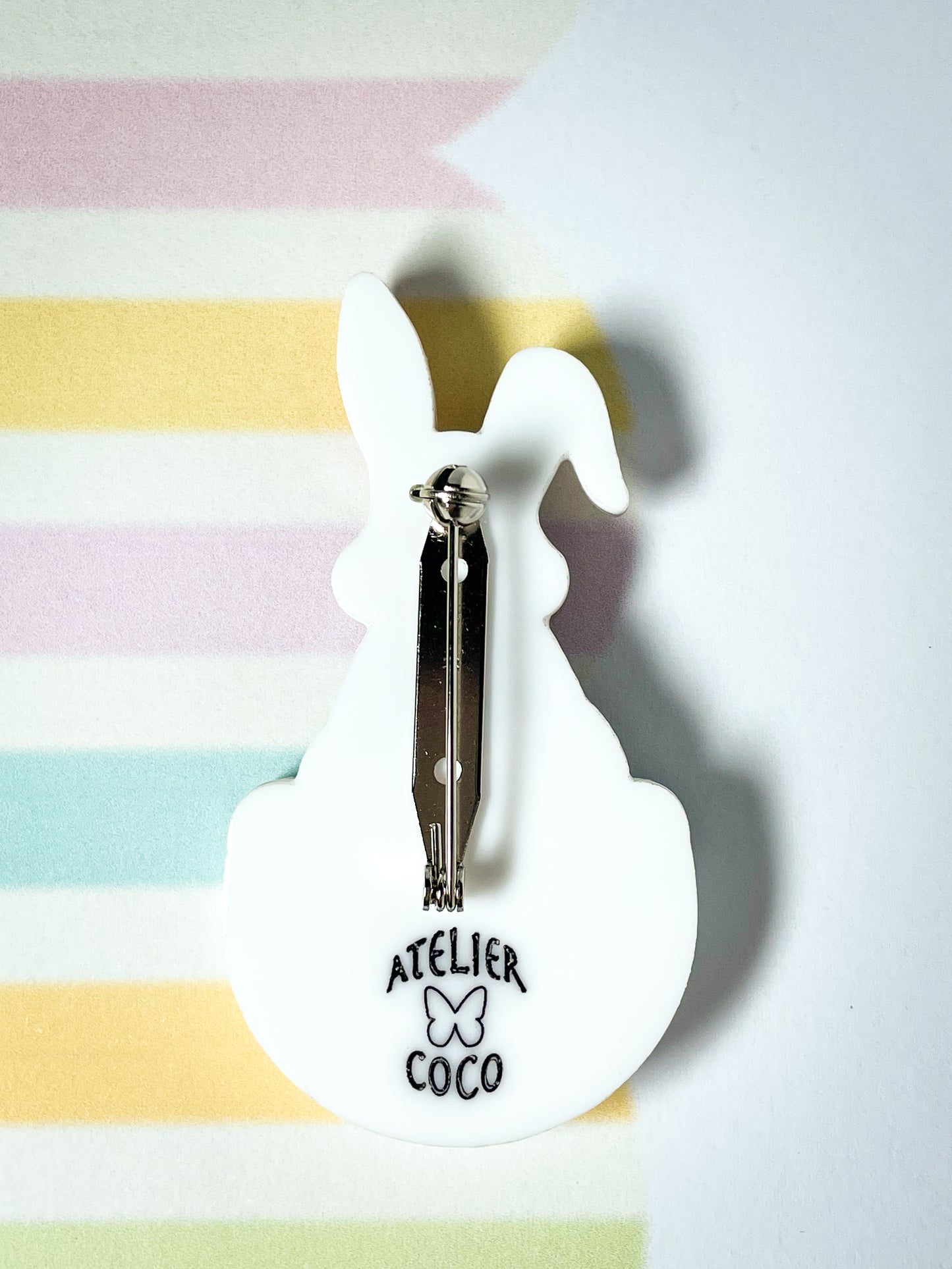 Pretty Bunny and Easter Eggs in a Bowl Brooch (Brown bunny)