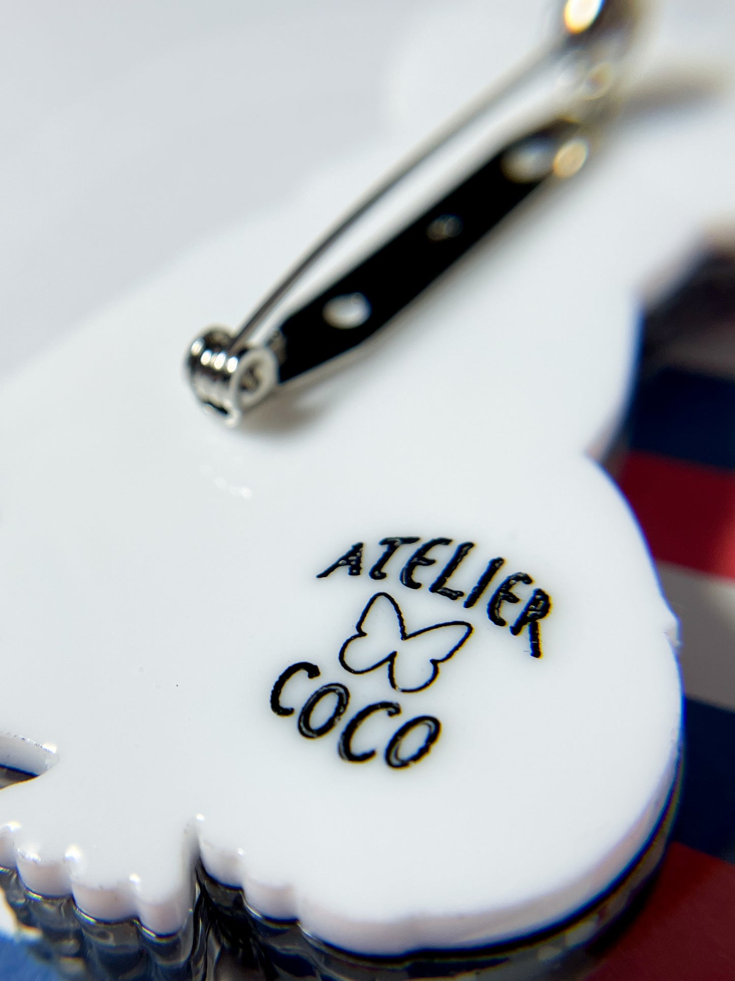 French Bulldog Brooch (Cream)