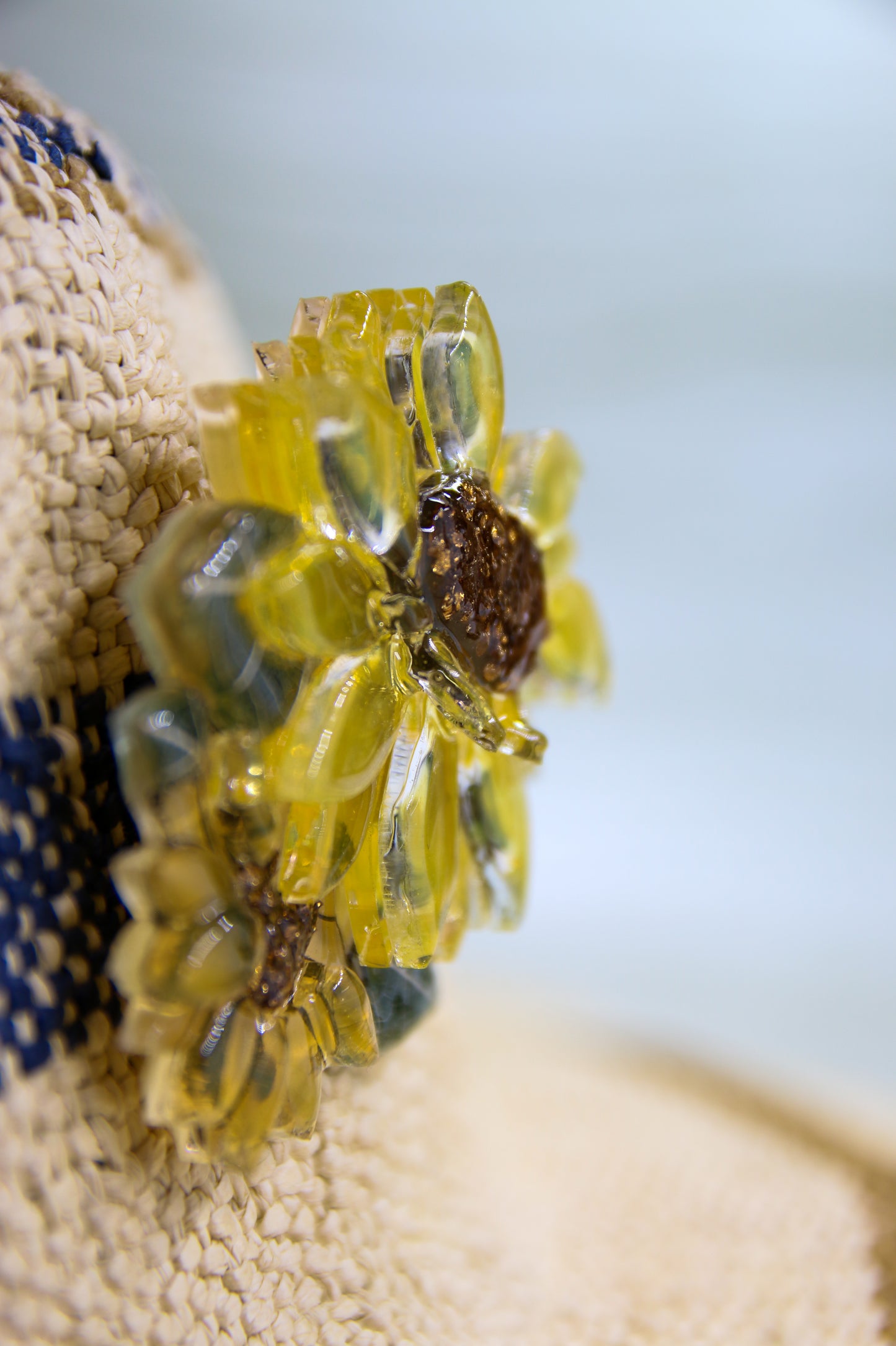 Shine sunflower brooch
