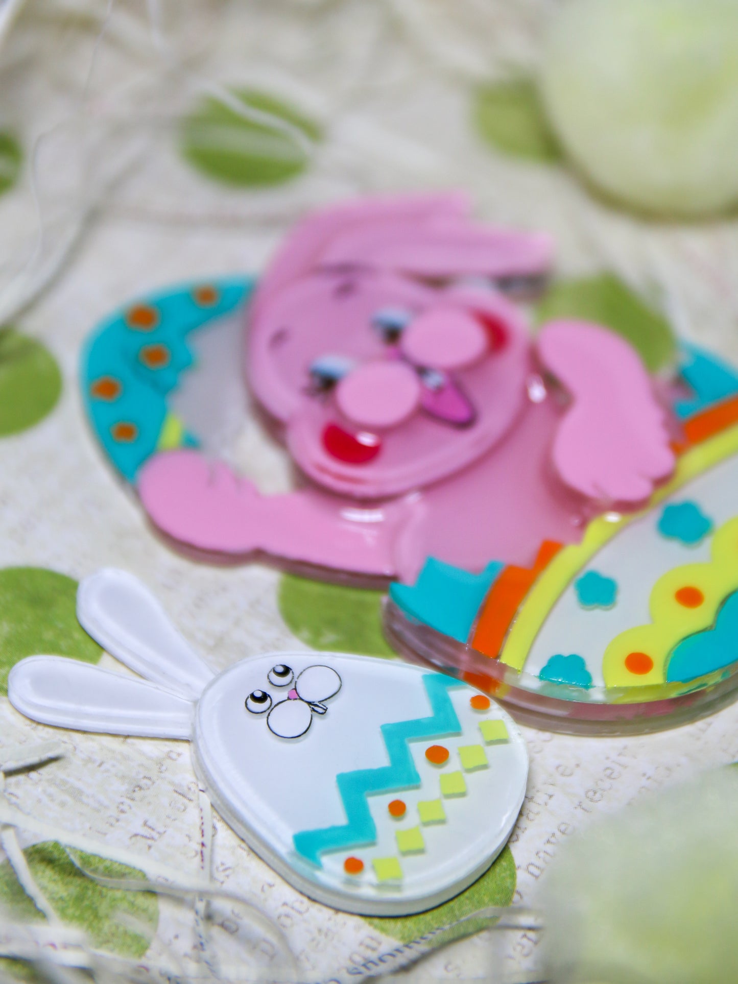 Happy easter egg bunny - Medium egg bunny(Green)