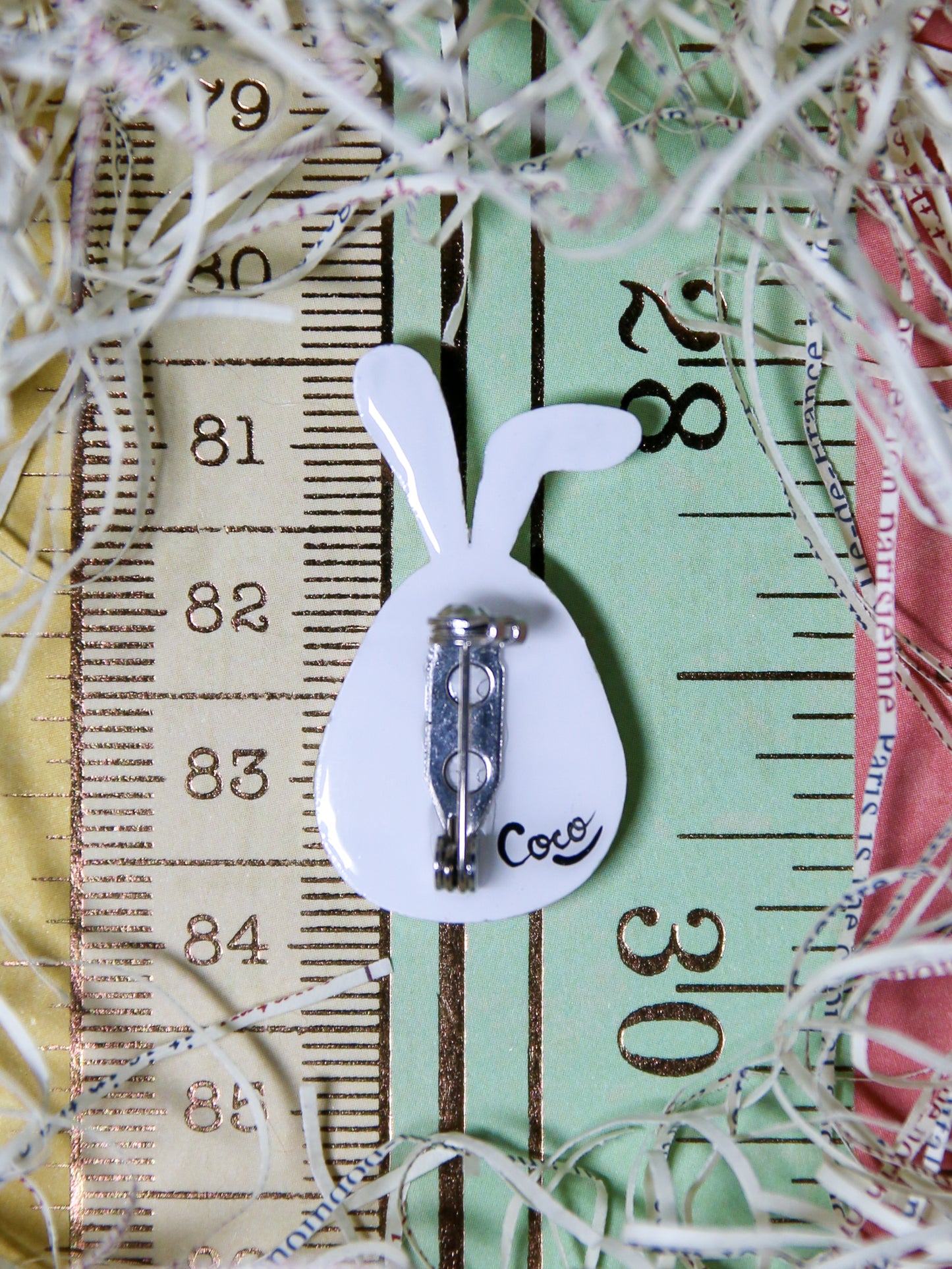 Happy easter egg bunny - Small egg bunny with a bent ear