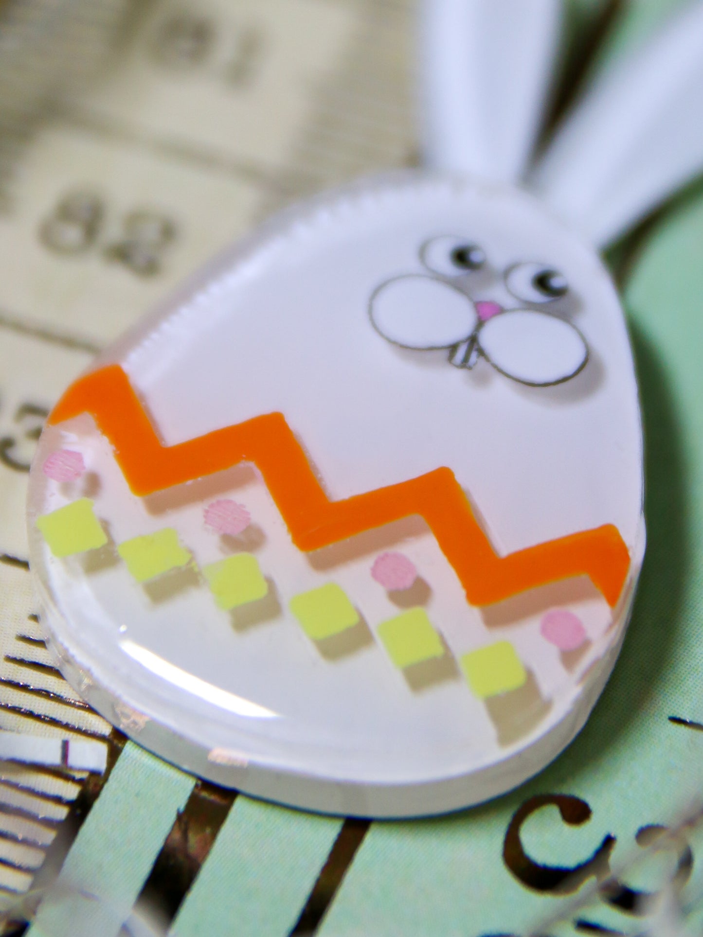 Happy easter egg bunny - Medium egg bunny(Orange)