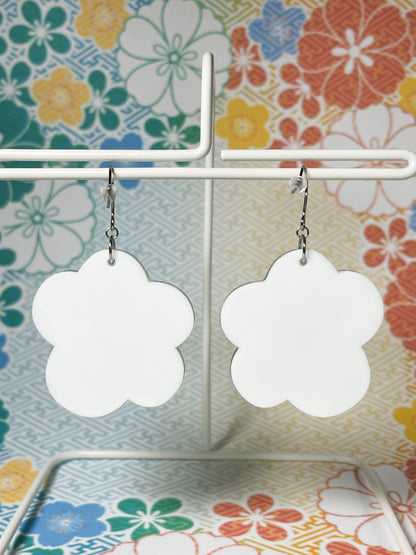 Plum Blossom Drop Earrings (Green)