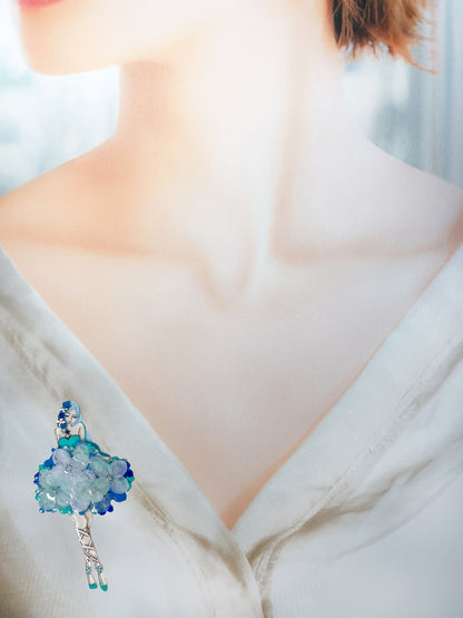 紫陽花バレリーナブローチ (ブルー)