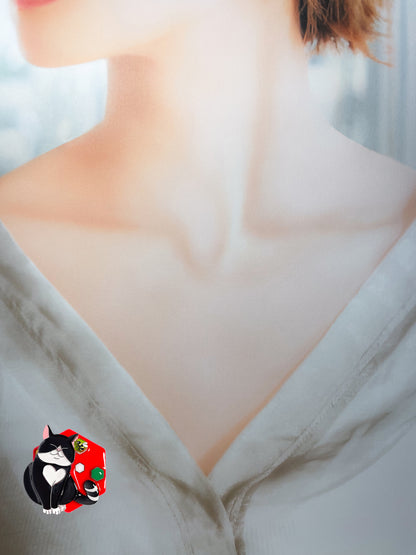 Bee Kind Brooch (Tuxedo cat)