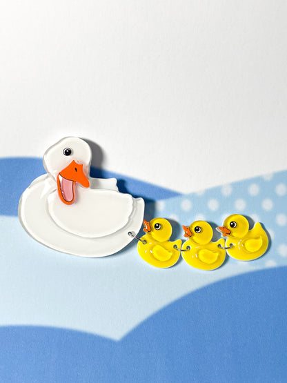 アヒルの親子ブローチ