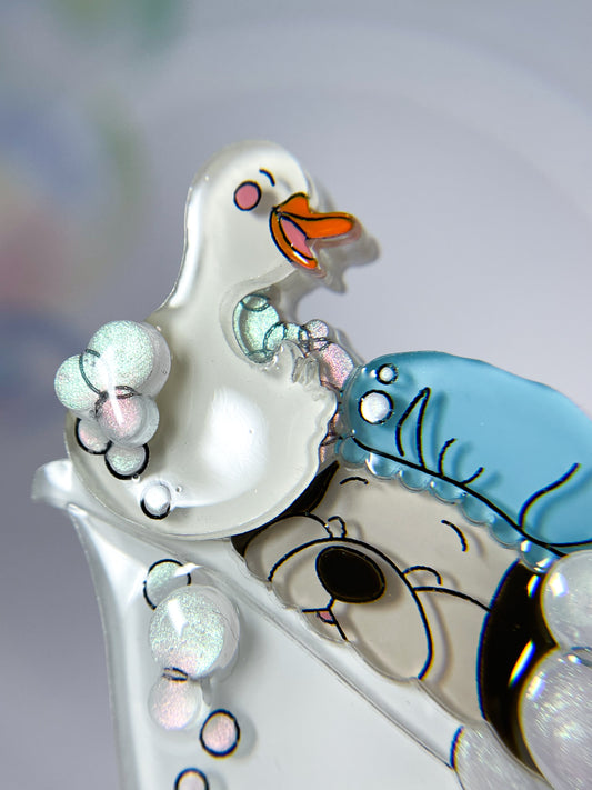 Bath Time Brooch