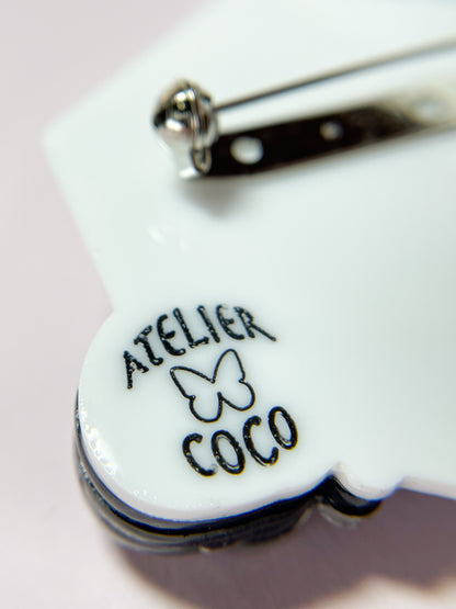 Bee Kind Brooch (Black pug)