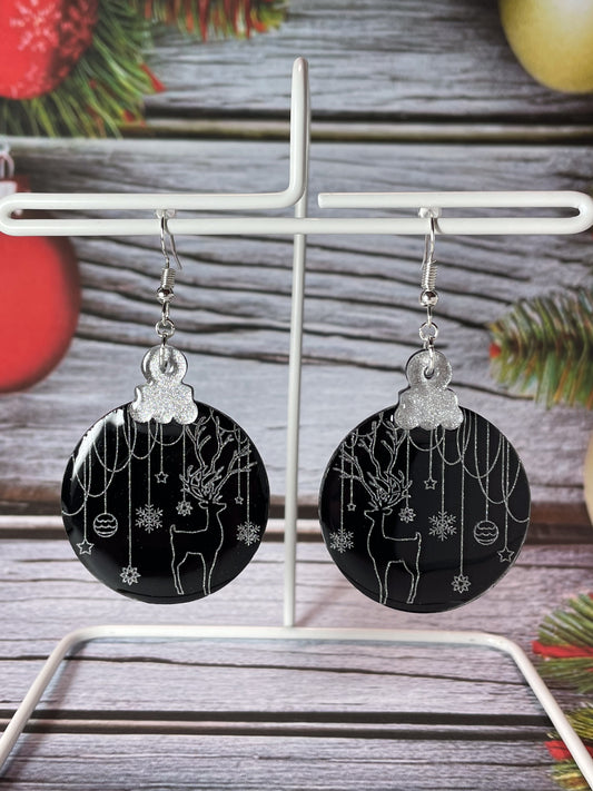 Decoration reindeer drop earrings (Black)