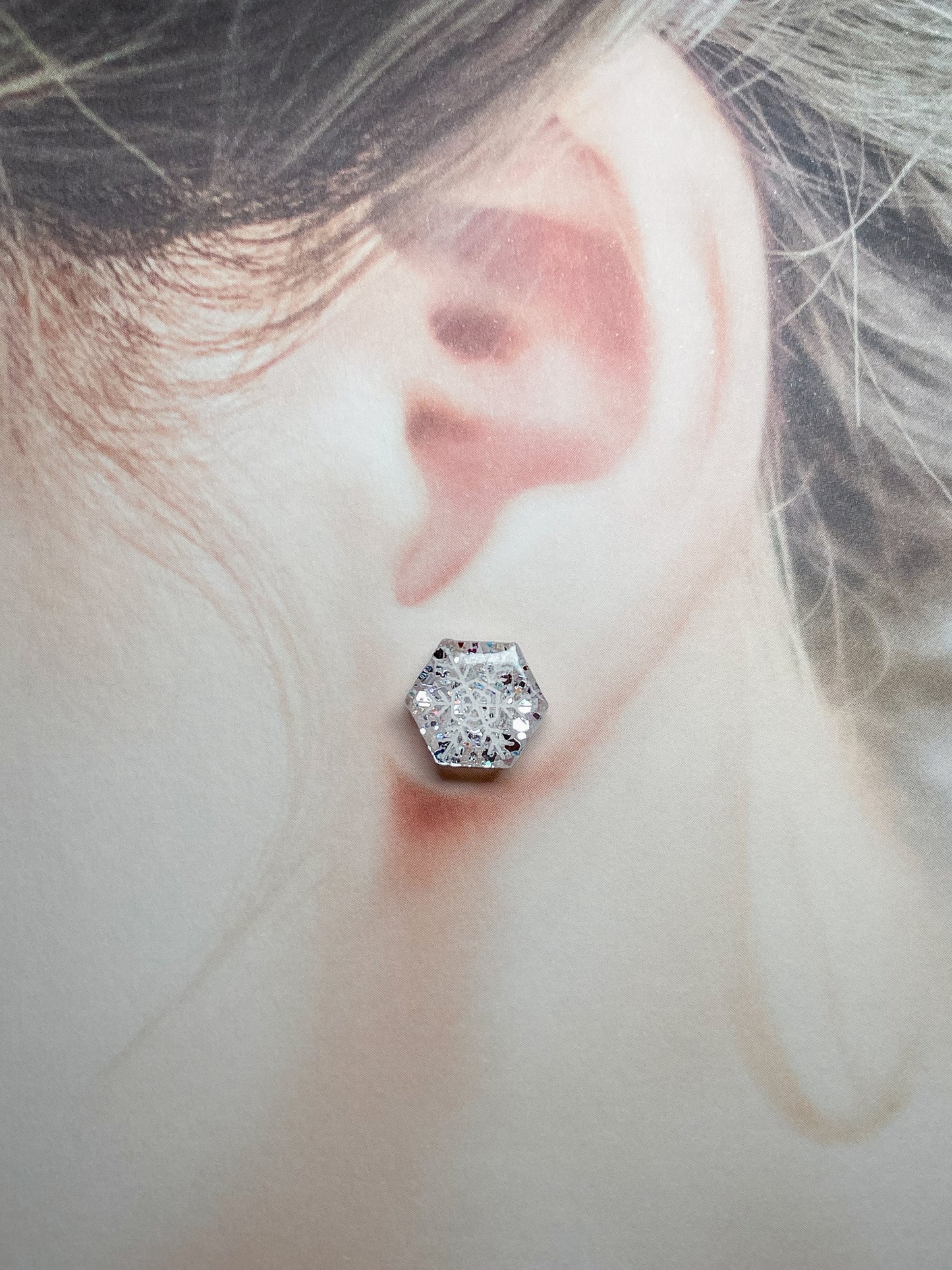 Snowflake stud earrings