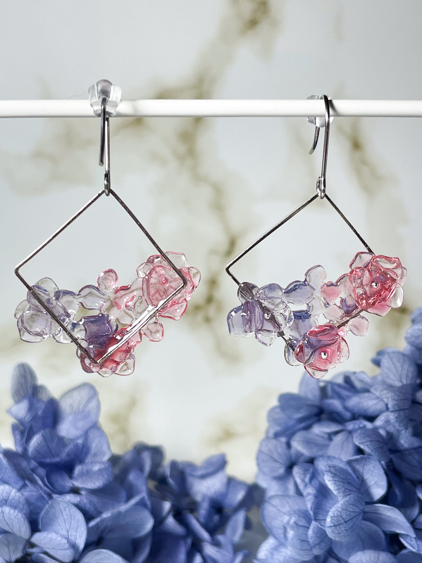 Hydrangea earrings (Pinkish-purple)