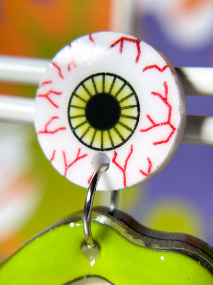 Eating Eyeball Earrings (Yellow-green Lip)