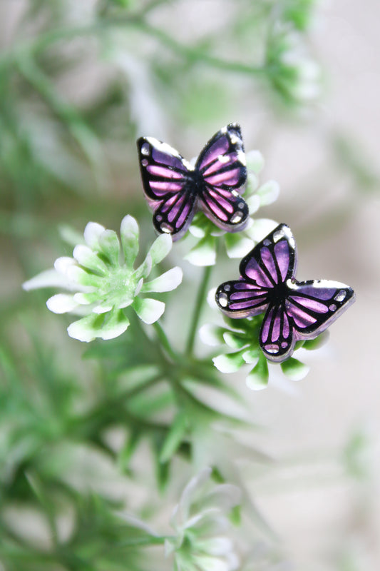 [Limited edition] Stained glass butterfly stud earrings (Purple)