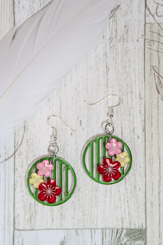 Plum blossom drop earrings (Green)