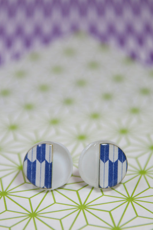 Japanese pattern Origami stud earrings (Blue)
